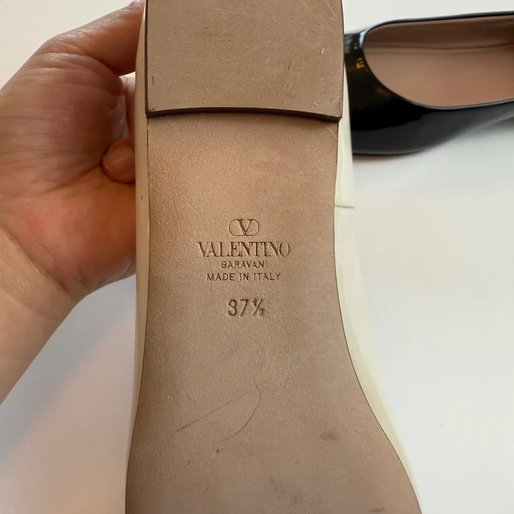 Valentino Garavani Black and Cream‎ Ankle Strap Patent Leather Flats Size 37.5B